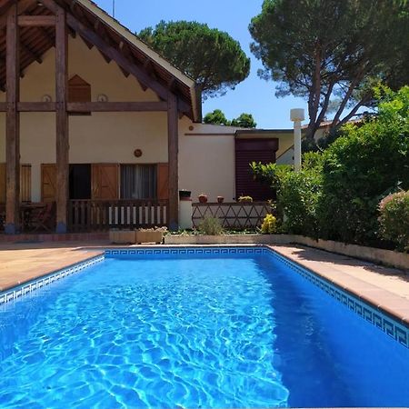 Vallgorguina Chalet Entre Parques Naturales מראה חיצוני תמונה